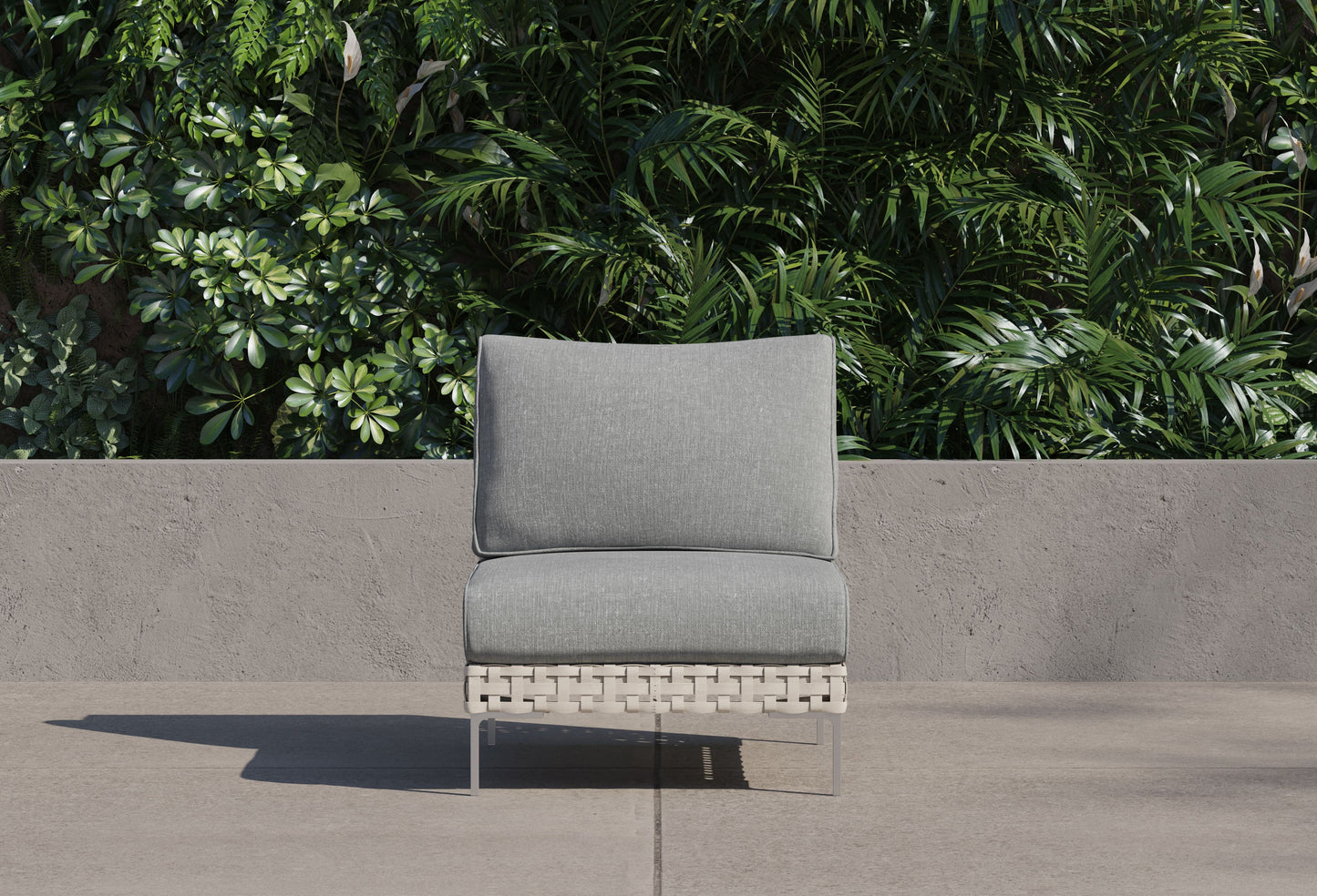 Chaise d'extérieur sans accoudoirs en osier tressé ajouré