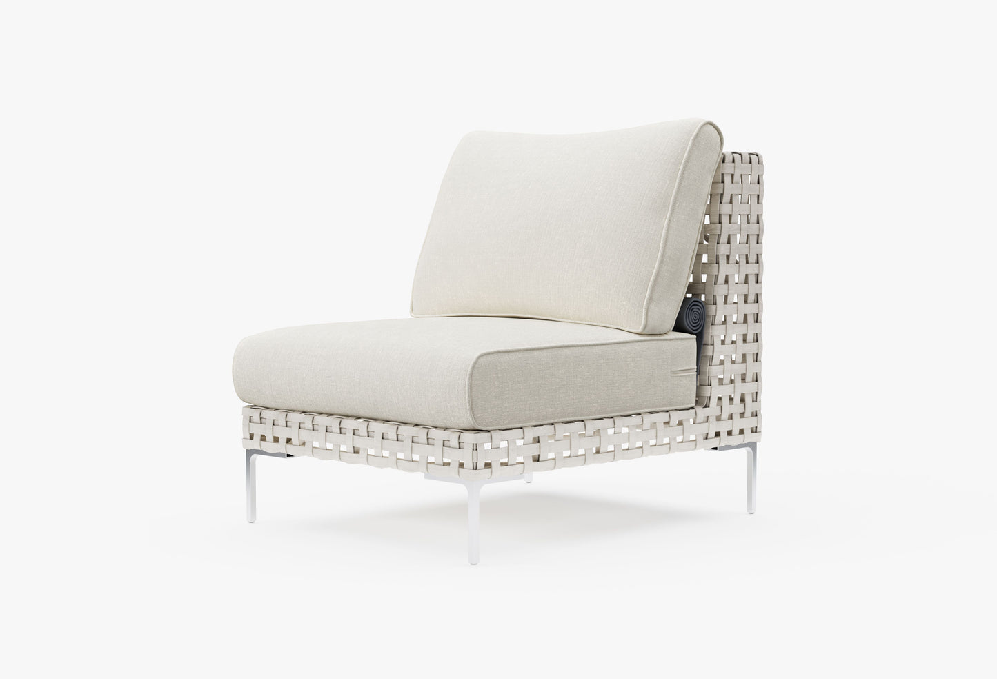 Chaise d'extérieur sans accoudoirs en osier tressé ajouré