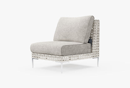 Chaise d'extérieur sans accoudoirs en osier tressé ajouré