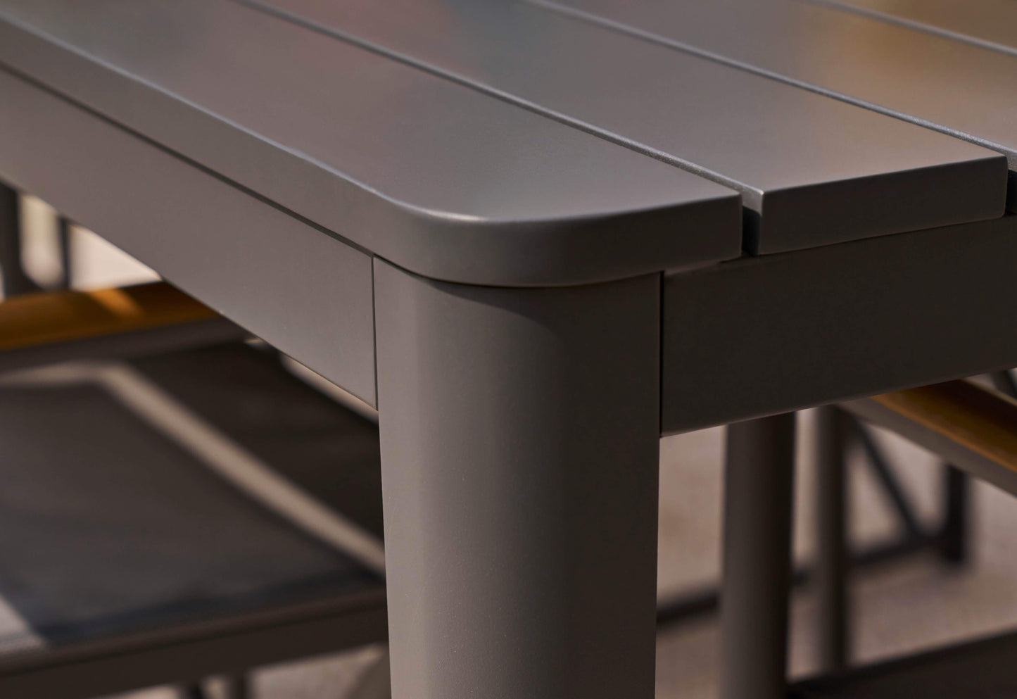 Table de salle à manger rectangulaire d'extérieur en aluminium + 6 chaises de réalisateur en aluminium